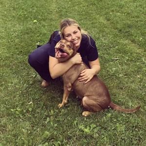 Meet your Posher, Monika